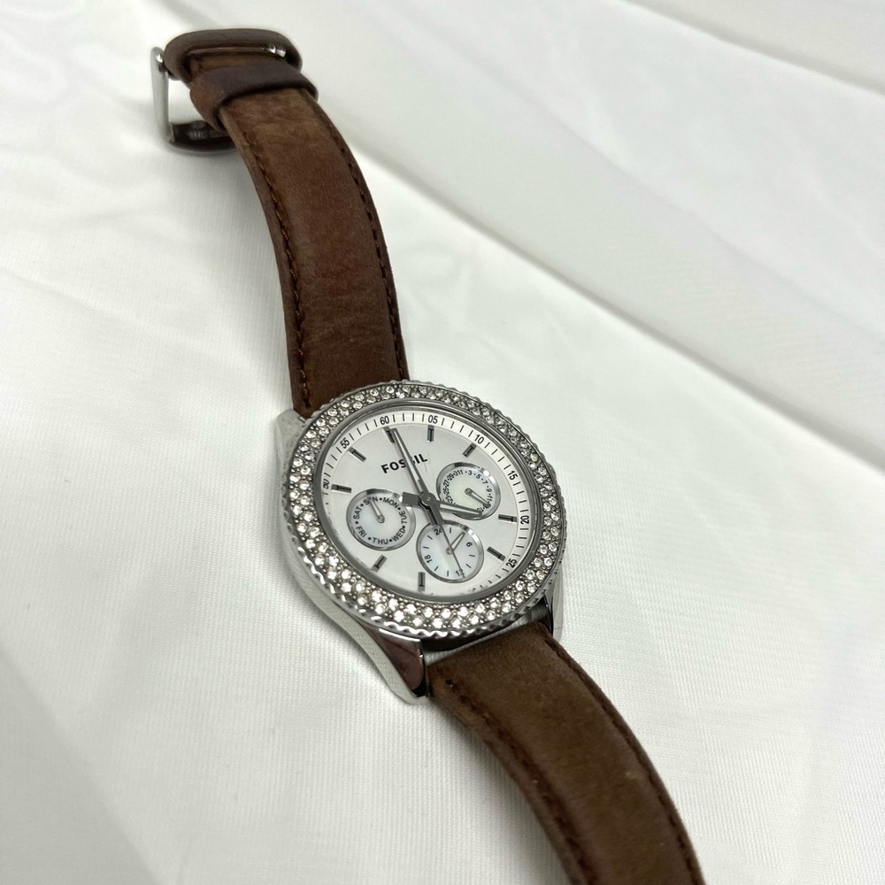 Women’s Crystal Fossil Watch - Silver